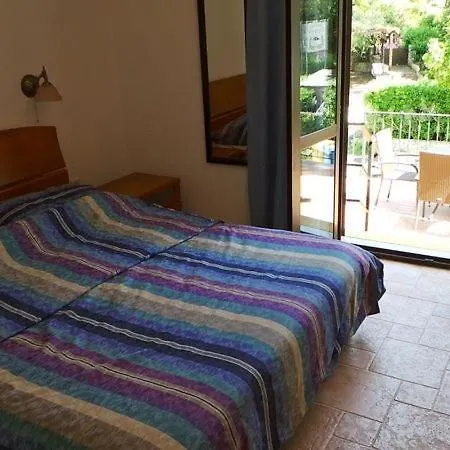 Guest house In With Terrace, Air Conditioning, W-lan 81-6